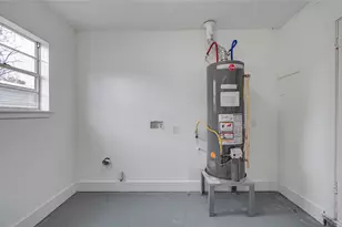 2417 Pecan St, Dickinson, TX 77539 - Photo 30