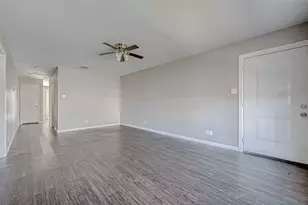 7315 Housman St, Houston, TX 77055 - Photo 16