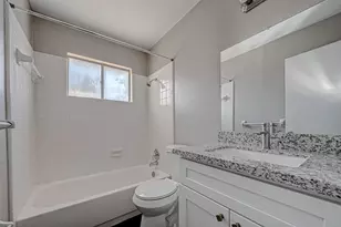 7315 Housman St, Houston, TX 77055 - Photo 32