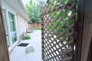 7315 Housman St, Houston, TX 77055 - Photo 36
