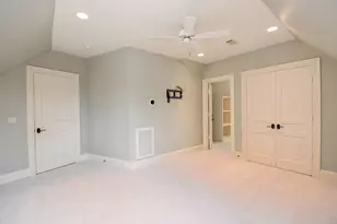 15710 Creekbend Dr, Sugar Land, TX 77478 - Photo 40