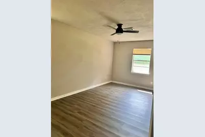 10922 Lockgate Lane, Houston, TX 77048 - Photo 16