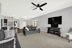 13434 Treshill Ct, Houston, TX 77049 - Photo 8