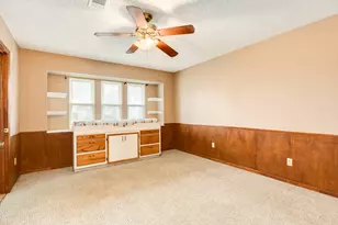 52 S Bachelor Button St, Lake Jackson, TX 77566 - Photo 18