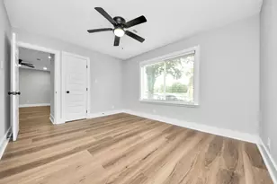 5651 McCormick St, Houston, TX 77023 - Photo 8