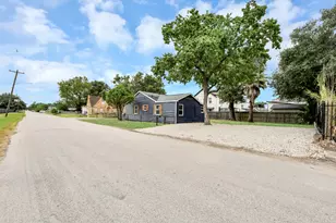 5651 McCormick St, Houston, TX 77023 - Photo 16