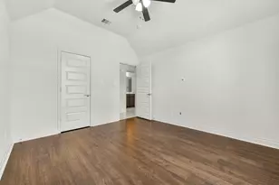 13615 Imperial Island Ln, Pearland, TX 77584 - Photo 26