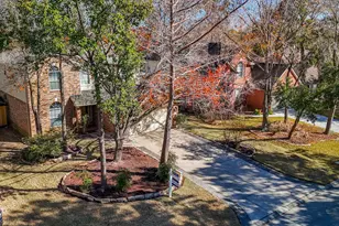 251 N Wimberly Way, The Woodlands, TX 77385 - Photo 2