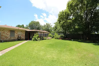 2428 Corbett Street, La Marque, TX 77568 - Photo 10