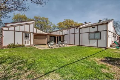 405 W Louella Drive, Hurst, TX 76054 - Photo 4