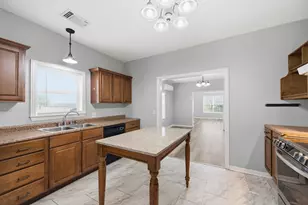 427 Co Rd 304, Palacios, TX 77465 - Photo 4