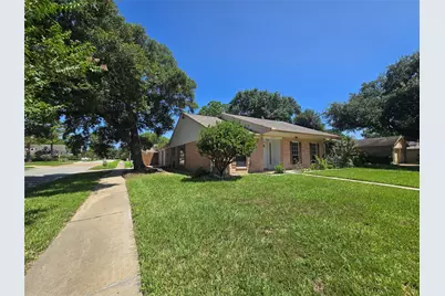 10218 Golden Meadow Drive, Houston, TX 77064 - Photo 2