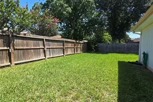 10218 Golden Meadow Dr, Houston, TX 77064 - Photo 34