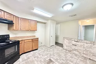 21706 Nickerton Ln, Spring, TX 77388 - Photo 8