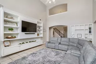 15311 Icet Crk Ave, Mont Belvieu, TX 77523 - Photo 10