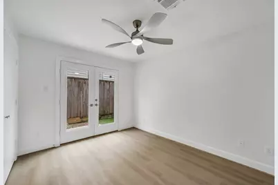 650 Westcross Street #70, Houston, TX 77018 - Photo 12