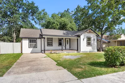 905 Elm Avenue, Pasadena, TX 77506 - Photo 2