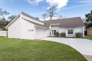 2006 Carriage Ct, Richmond, TX 77406 - Photo 1