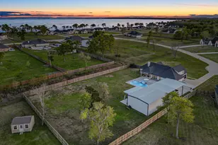 5611 Arrowhead Pt Dr, Baytown, TX 77523 - Photo 30