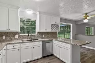 3640 Whippoorwill St, Orange, TX 77632 - Photo 8