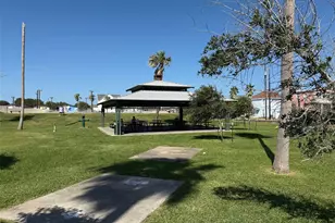 2211 28th St, Galveston, TX 77550 - Photo 42