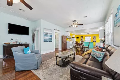 2211 28th Street, Galveston, TX 77550 - Photo 8