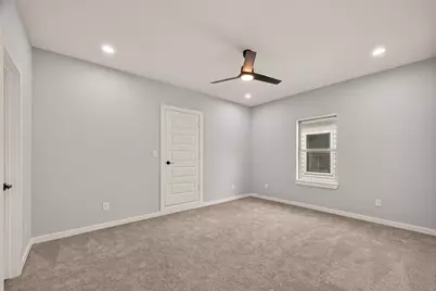 90 Burress Street #A, Houston, TX 77022 - Photo 32