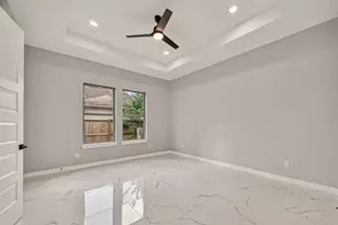 90 Burress St, Houston, TX 77022 - Photo 38