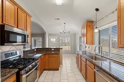 12602 Stratford Heights Drive, Sugar Land, TX 77498 - Photo 8