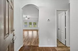 431 Decoster Blvd, Alvin, TX 77511 - Photo 4