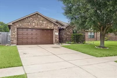 431 De Coster Boulevard, Alvin, TX 77511 - Photo 2