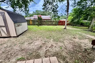 116 W Davitt St, Eagle Lake, TX 77434 - Photo 10
