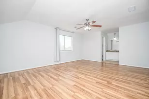 2430 Long Reach Dr, Sugar Land, TX 77478 - Photo 32
