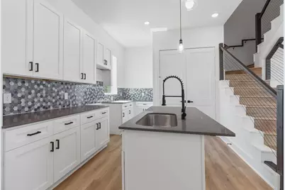 213 Foxshire Lane #A-B, Houston, TX 77047 - Photo 10