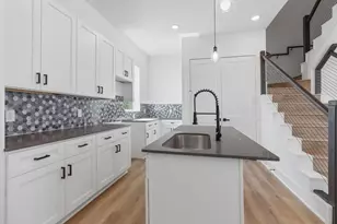 213 Foxshire Ln, Houston, TX 77047 - Photo 10