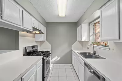6 S Pineplank Court, The Woodlands, TX 77381 - Photo 14