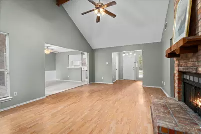 6 S Pineplank Court, The Woodlands, TX 77381 - Photo 8