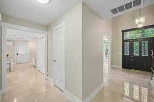 98 Breezy Point Pl, The Woodlands, TX 77381 - Photo 10