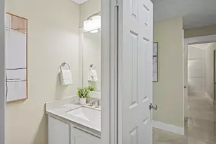 98 Breezy Point Pl, The Woodlands, TX 77381 - Photo 20