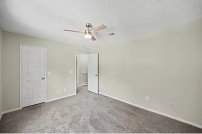 98 Breezy Point Place, The Woodlands, TX 77381 - Photo 26
