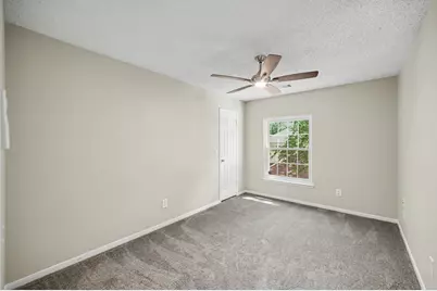 98 Breezy Point Place, The Woodlands, TX 77381 - Photo 28