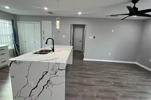 10525 Fairland Dr, Houston, TX 77051 - Photo 14