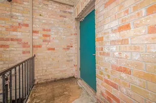 2475 Underwood St, Houston, TX 77030 - Photo 4