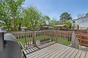 427 Yale Oaks Ln, Houston, TX 77091 - Photo 32