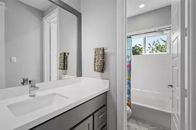 427 Yale Oaks Lane, Houston, TX 77091 - Photo 24