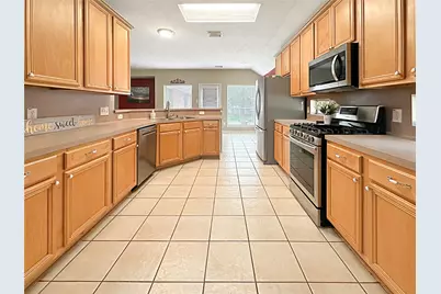 6506 Rustling Timbers Lane, Spring, TX 77379 - Photo 10