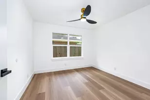 10814 Moonlight Dr, Houston, TX 77096 - Photo 20
