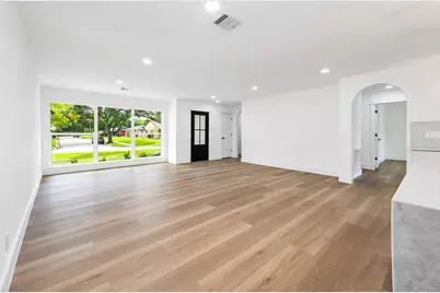 10814 Moonlight Drive, Houston, TX 77096 - Photo 10