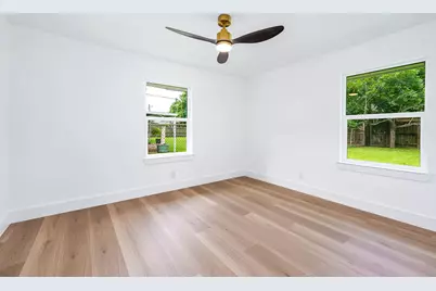 10814 Moonlight Drive, Houston, TX 77096 - Photo 22