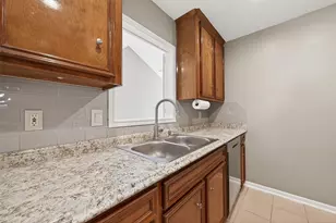 13884 Hollowgreen Dr, Houston, TX 77082 - Photo 18